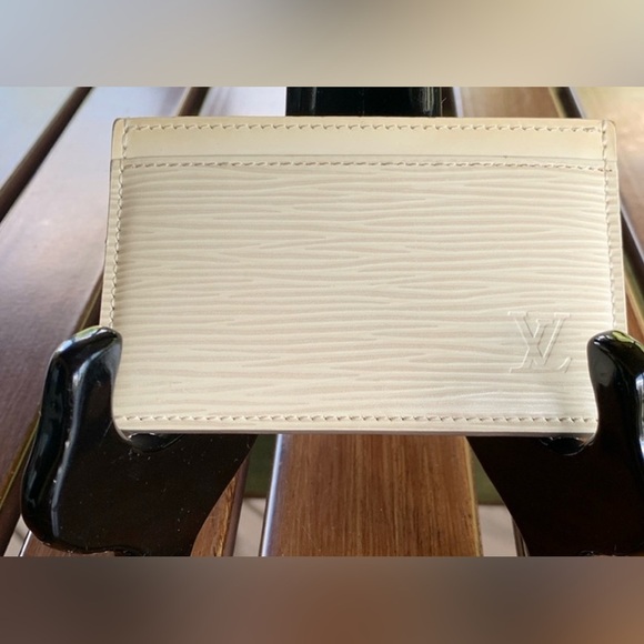 Louis Vuitton Vintage Vanilla Card Holder - Picture 8 of 10